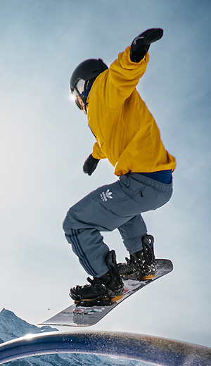 Extreme Sports Mountain Climbing